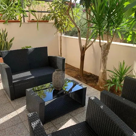 Christi A&β Apartamento Kokkini Hani